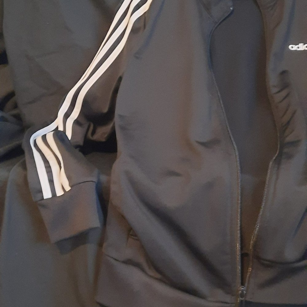 Adidas jacket - Picture 5 of 6